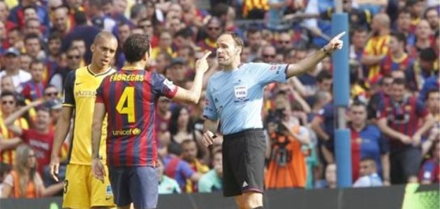 فابريجاس: لو كانت تقنية الفيديو موجودة لما خسر برشلونة الدوري الإسباني في 2014